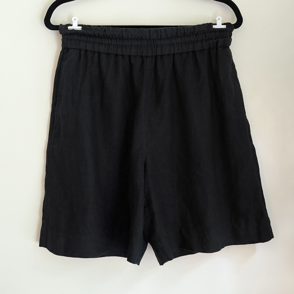 COS Black High Waist Women Shorts